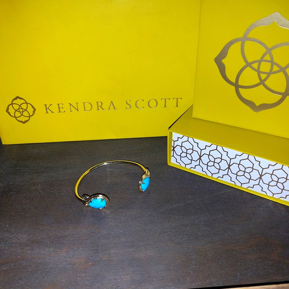 Kendra Scott ☆ Retired ☆ Cuff Bracelet